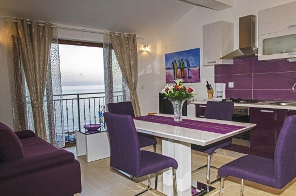 Sanja Apartments Rivarela Новиград Екстериор снимка